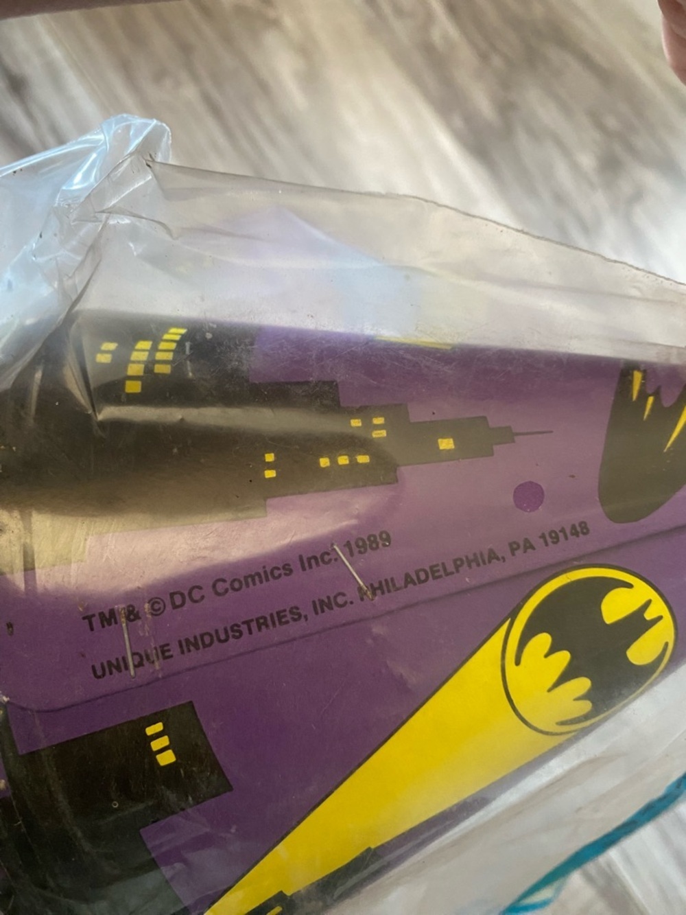 New 1989 Batman Party Hats 8 Total Vintage TM And DC Comics Brand - Picture 6 of 7